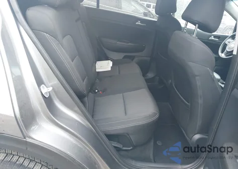 2017 Kia Sportage Lx z USA, uszkodzony, nr VIN KNDPMCAC0H7103628